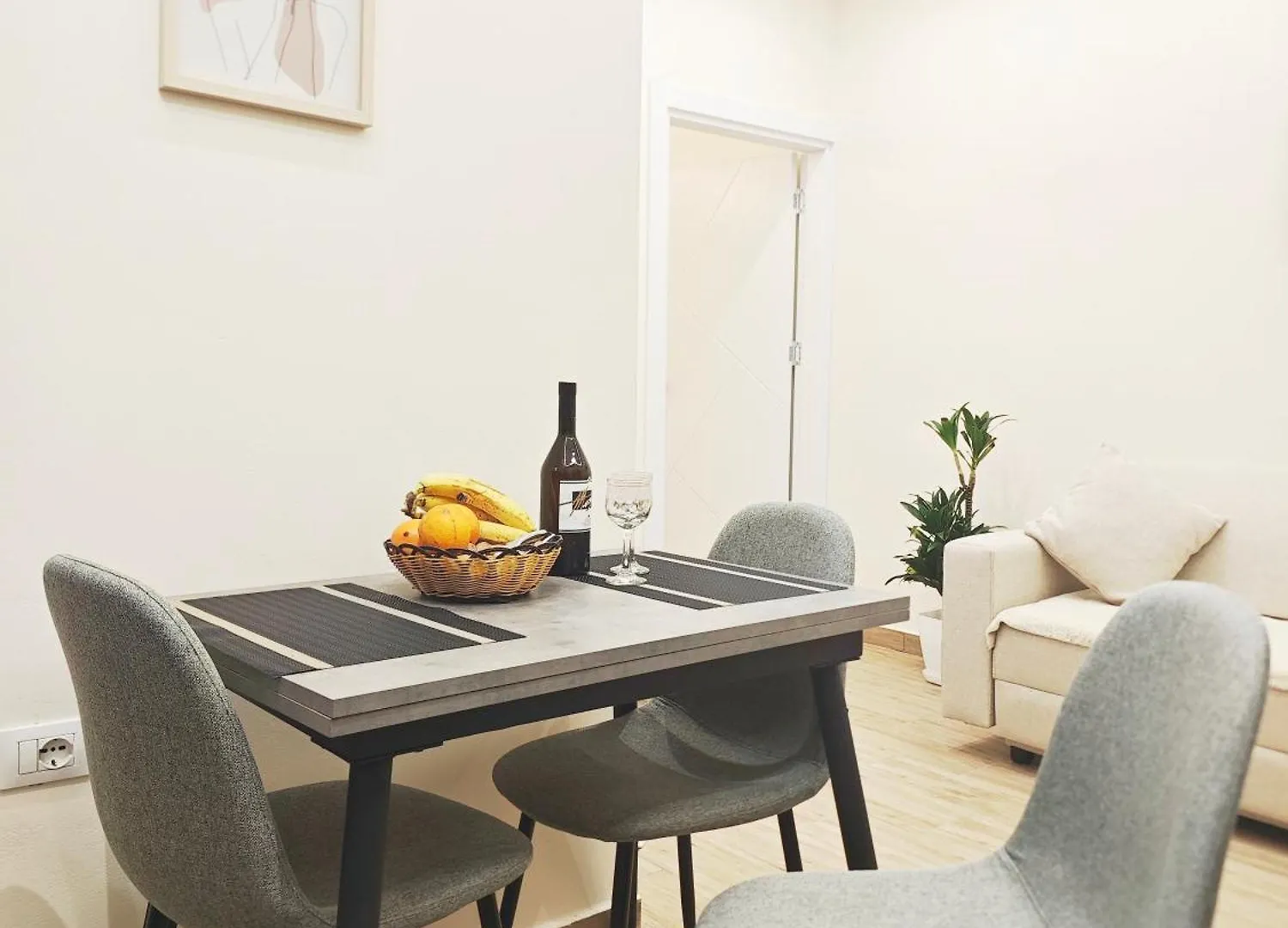 New Apartment Close To Sea And Downtown Vlorë